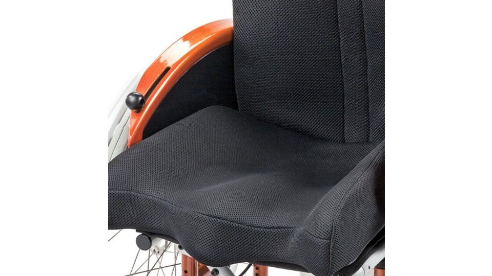 Rollstuhlkissen mit anatomischer Ausformung