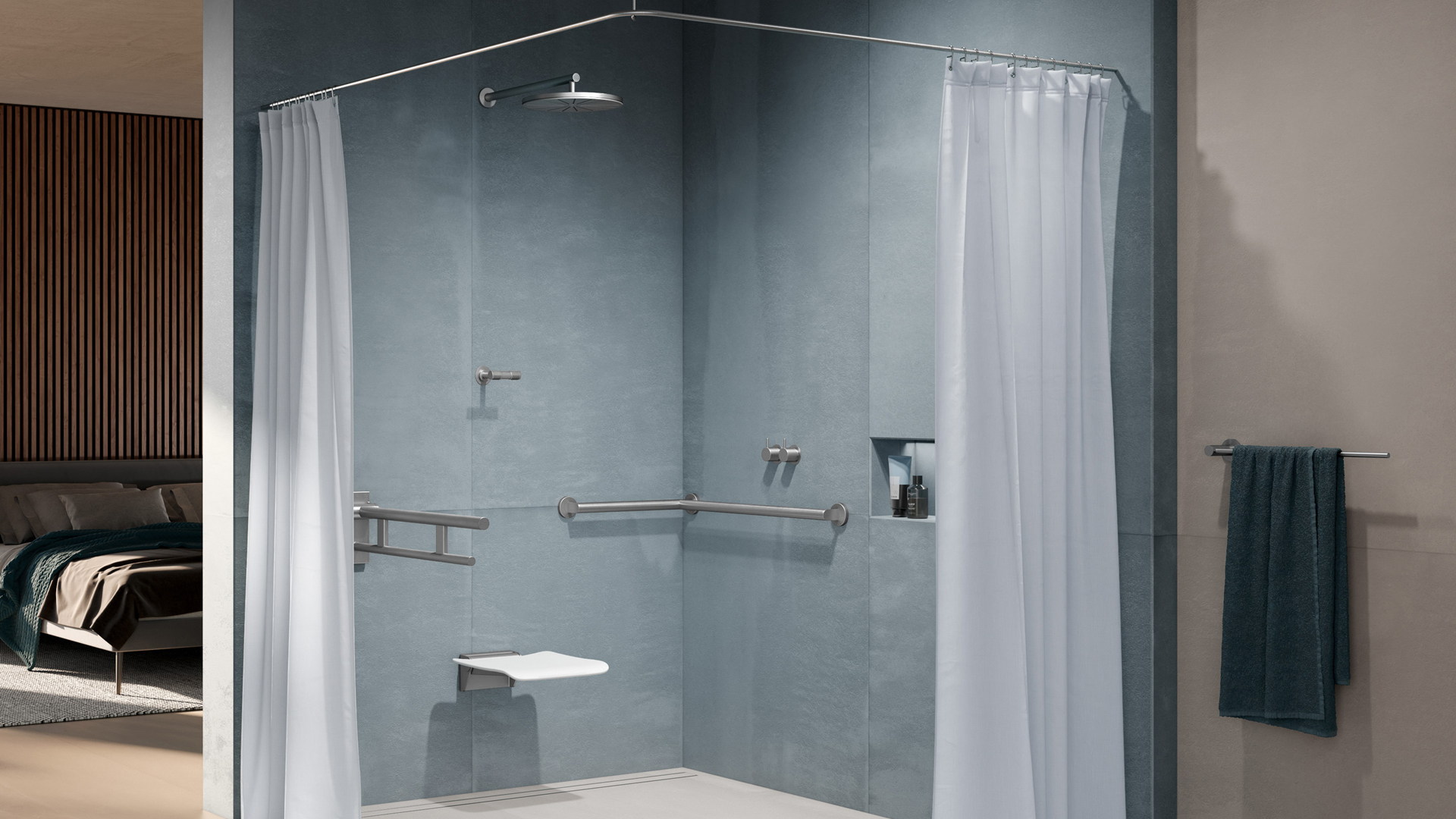 Ein barrierefreies Duschbad mit praktischem Duschvorhang, befestigt an einer übereck umlaufenden Duschvorhangstange.