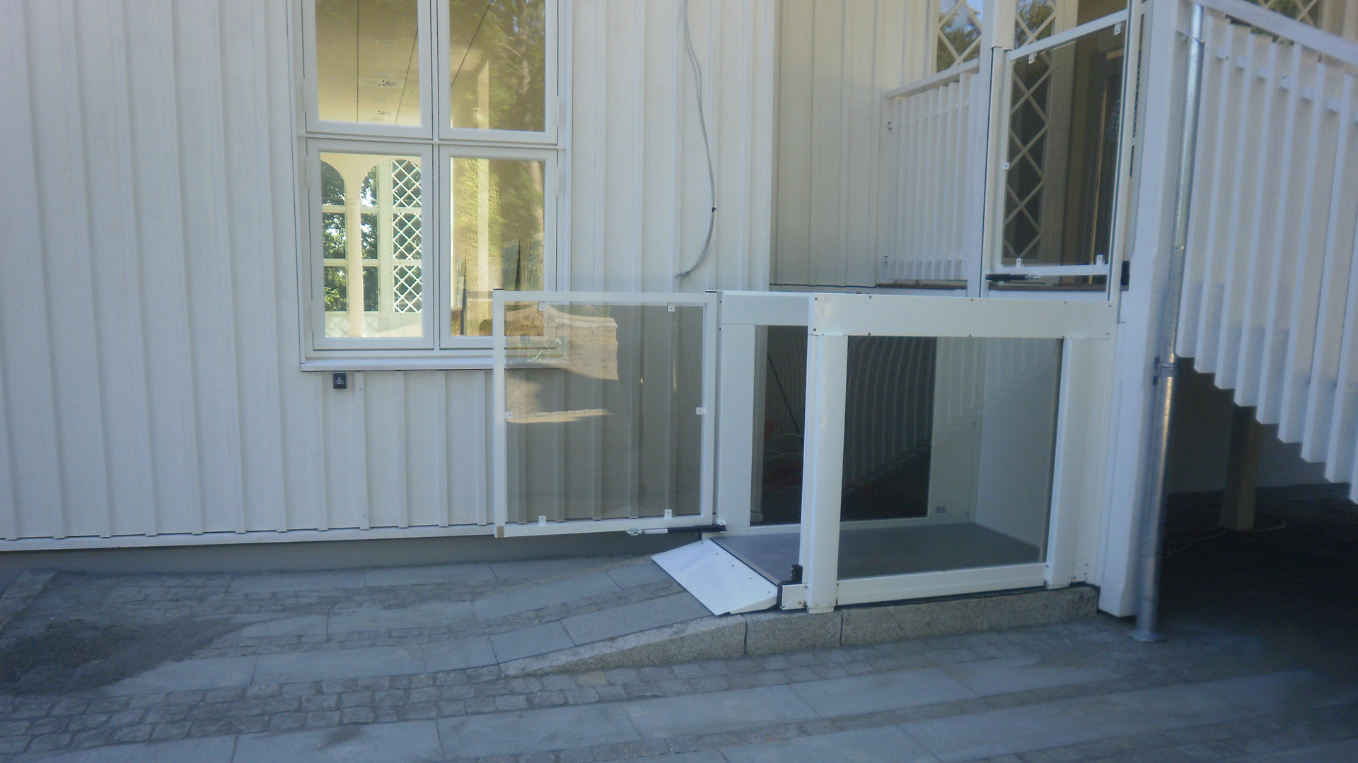 EasyLift Plattformlift – Einsatzbeispiel Villa Tamby