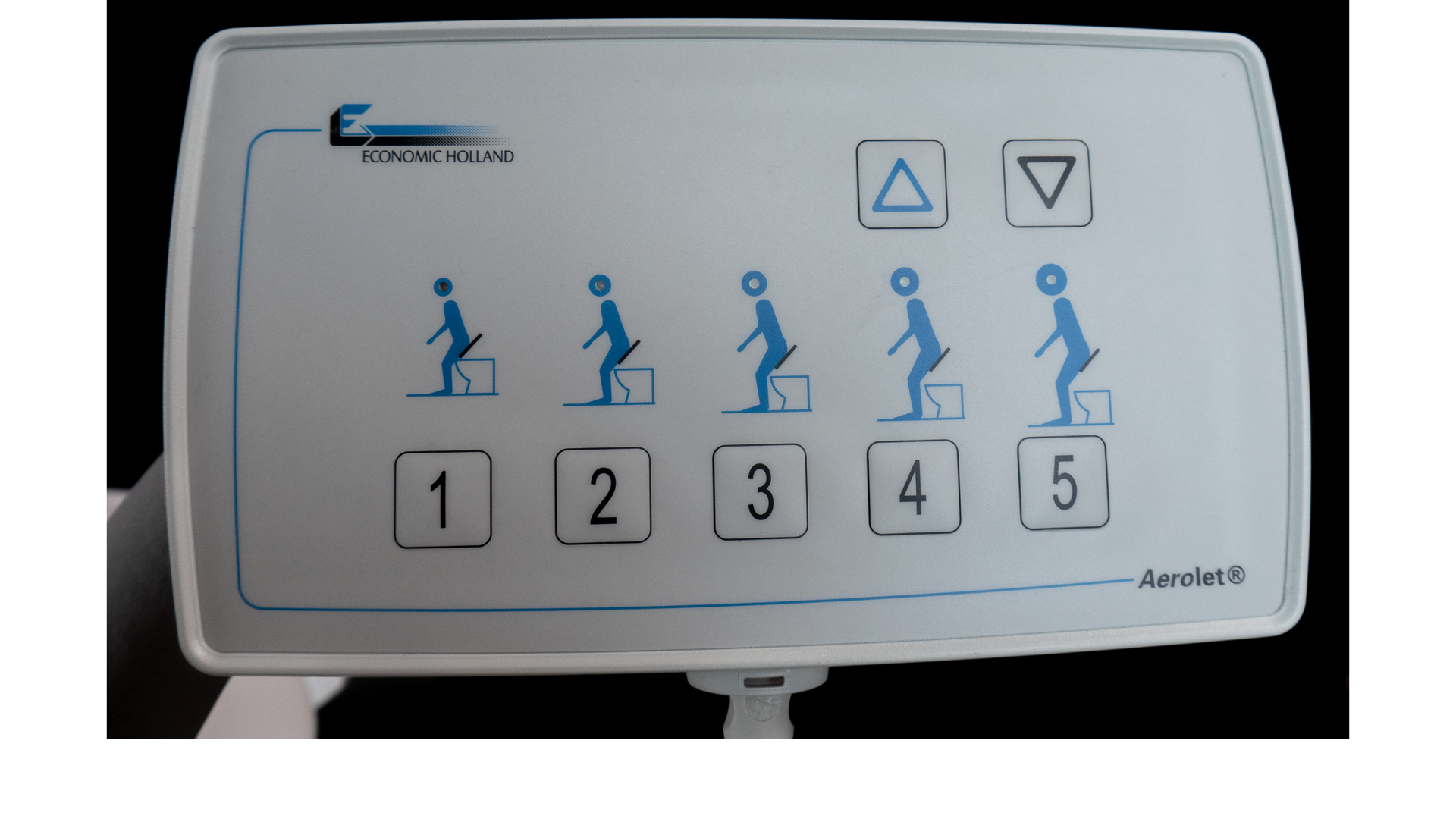 Bedienung per Taster - Aerolet® Toilettenlift 