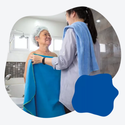 Unsere Alltagshilfen fürs Badezimmer unterstützen bei der Körperpflege und sorgen für mehr Sicherheit beim Ein- und Aussteigen, Waschen und Eincremen.