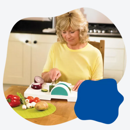 Ob Spezialmesser, Frühstücksbrett oder Dosenöffner – die ergonomisch gestalteten Küchenhelfer erleichtern das Schneiden, Öffnen und Vorbereiten von Speisen