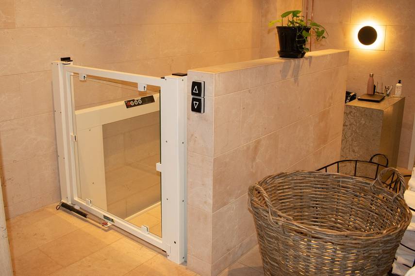 EasyLift Plattformlift im Hotel